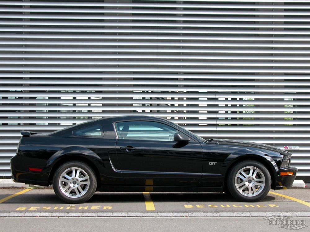 Kulcsszavak: Ford Mustang GT fekete black 2005