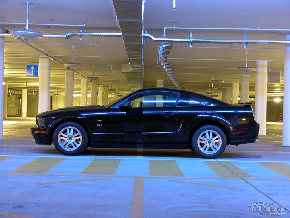 Kulcsszavak: Ford Mustang GT fekete black 2005