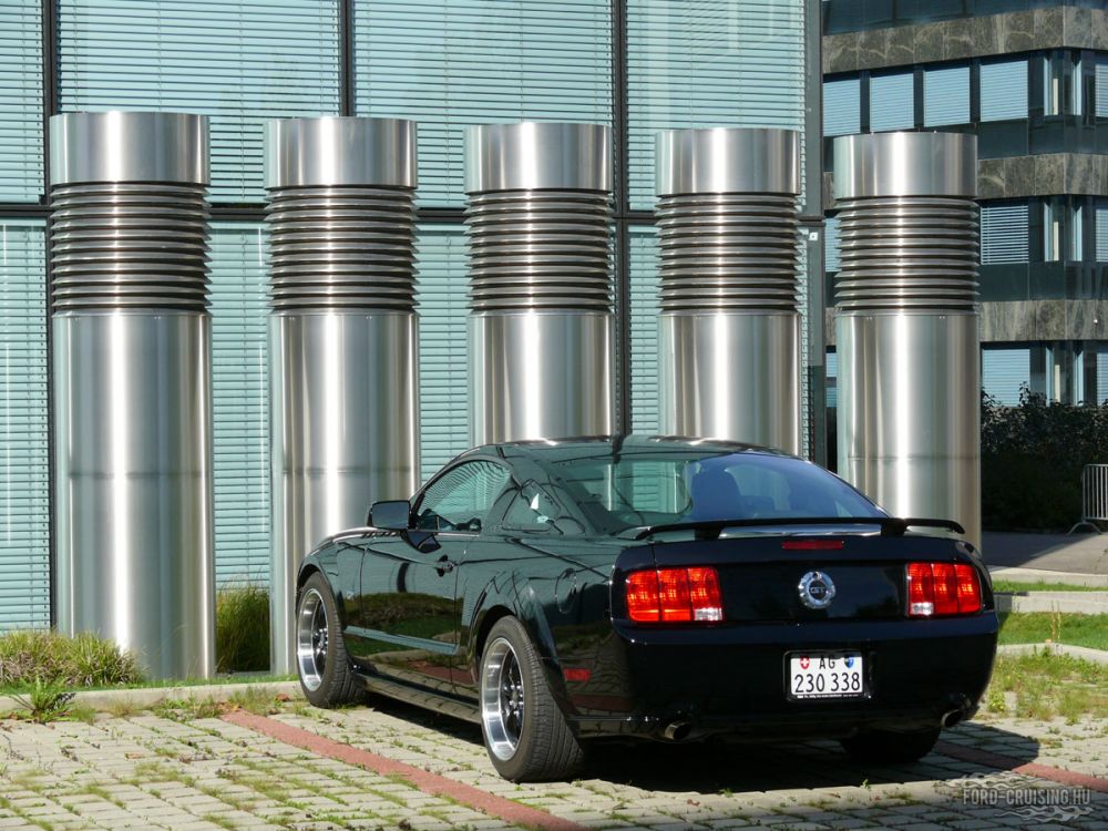 Kulcsszavak: Ford Mustang GT fekete black 2005