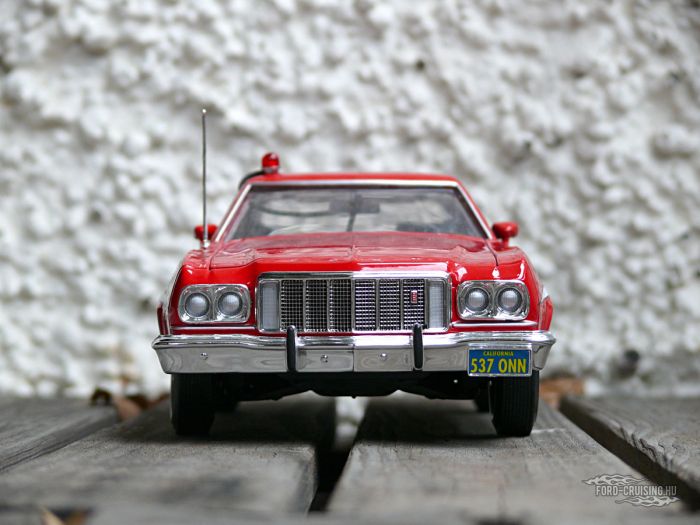 Ford Gran Torino Starsky & Hutch, 1976

Gyártó: Ertl, 1:18, 2002
